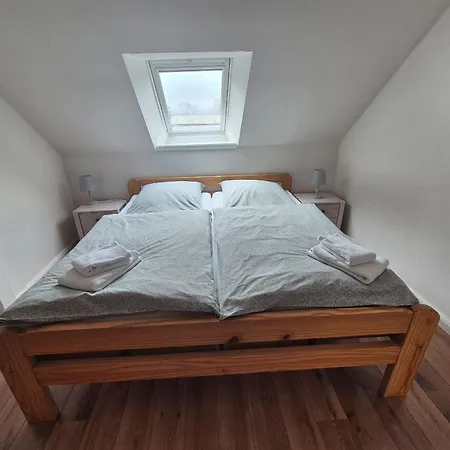 Petersen Apartment *